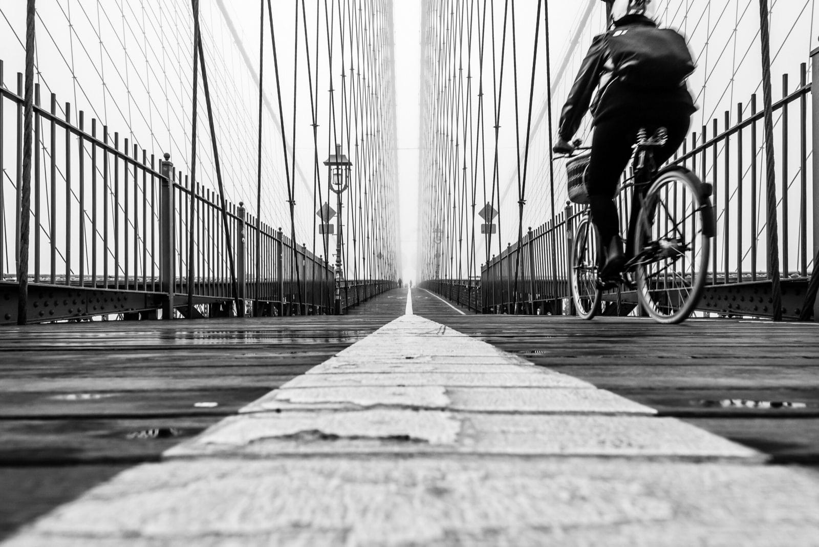 Brooklyn Bridge i svartvitt